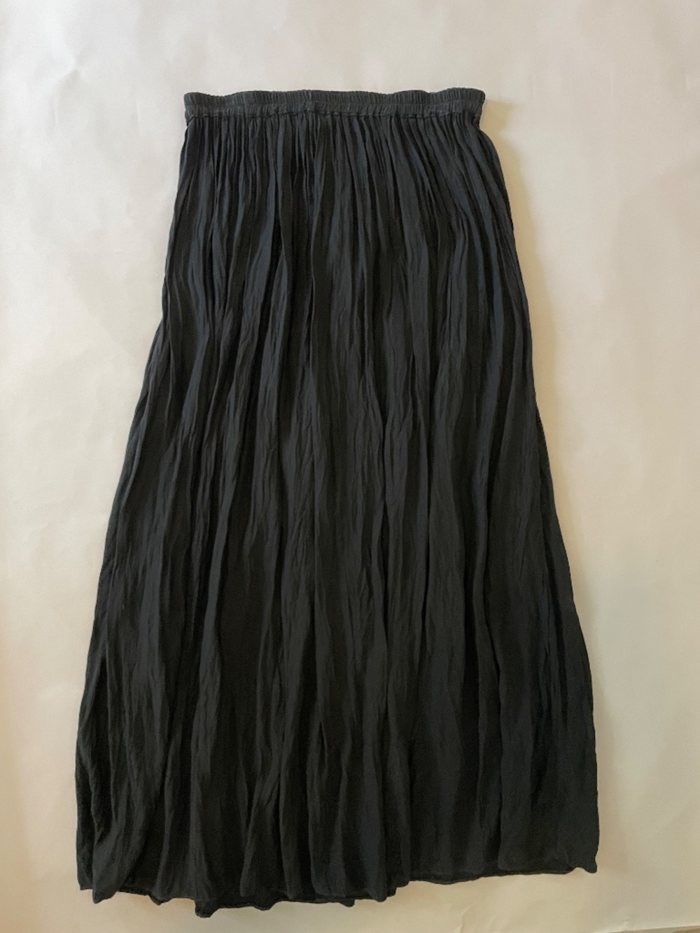 Vintage 100% Silk Black Crinkle Pleated Midi Skirt, Boho Fairy Goth, Size Small